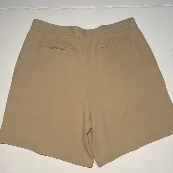 Vintage Tommy Bahama 100% Silk Shorts